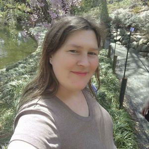 Meet your Posher, Dominique